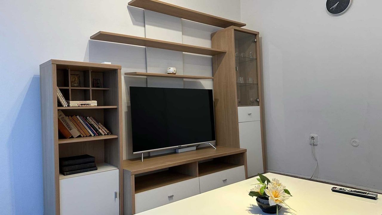 Дава се под наем Двустаен апартамент в Пловдив, Център - 65 кв.м за 375 € - Снимка #4
