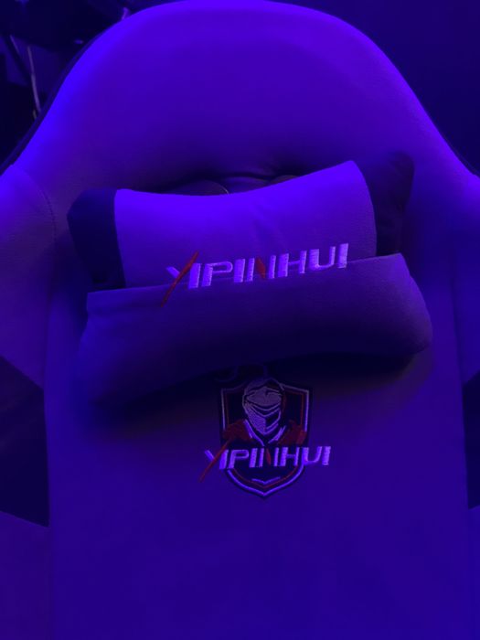 Kreslo gamerlar uchun. 4 dona