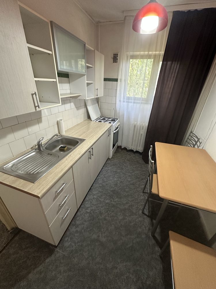 Apartament de inchiriat, doua camere Piata Mare