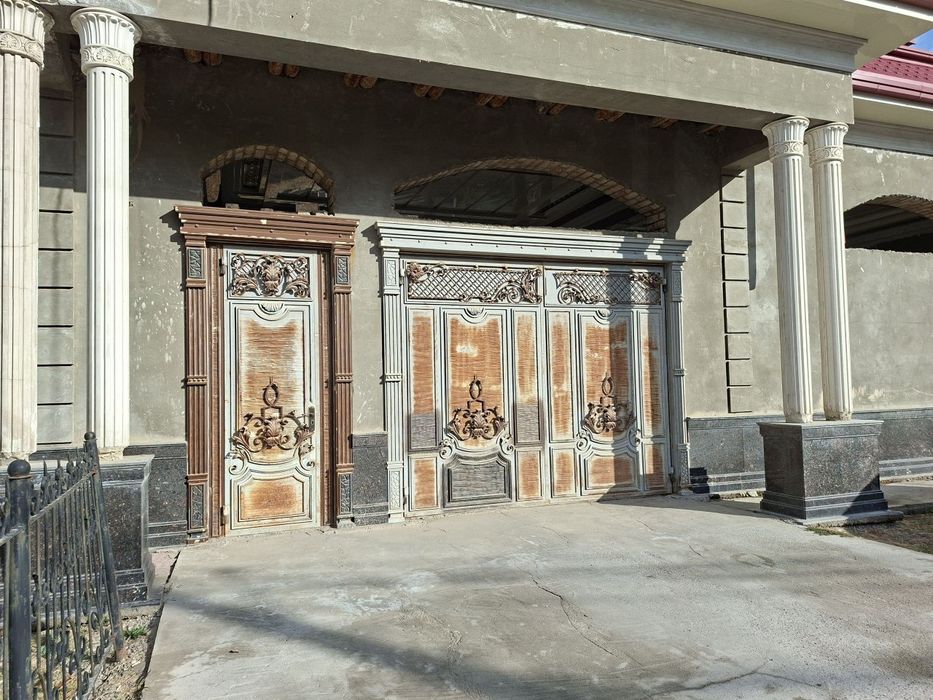 Дарвозалар сотилади