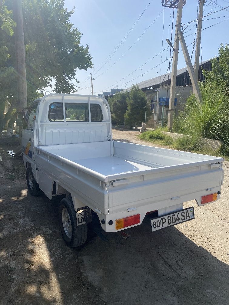 Chevrolet   Labo
