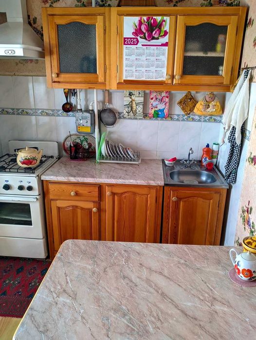 Продается 3-х комнатная квартира. Кушбеги. Яккасарайский район.