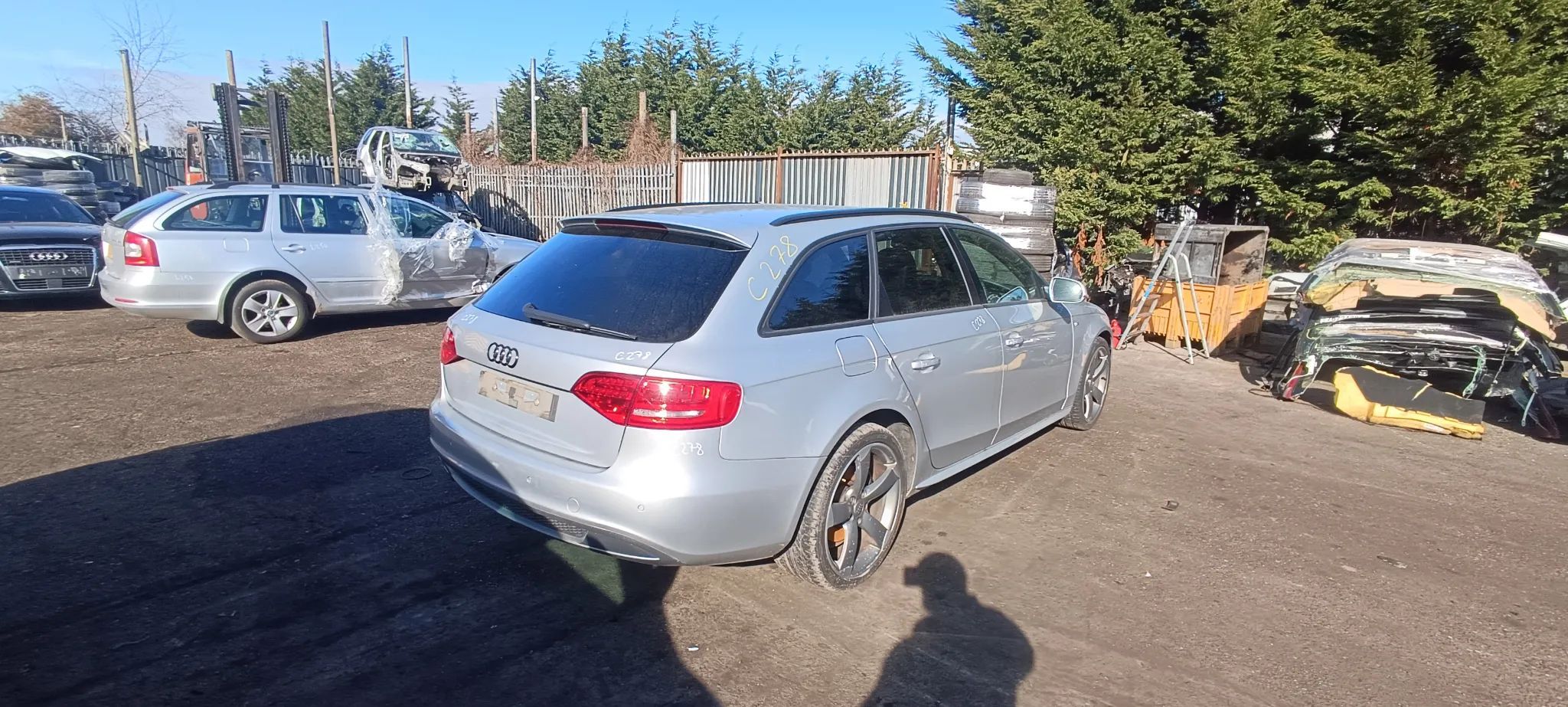 Dezmembrari / Dezmembrez Audi A4 B8 2.0 CAGA cutie viteze MMV culoare L7XW