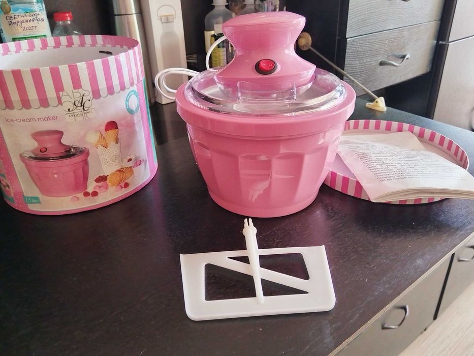 Машина за сладолед Absolu Chic – НОВА, неизползвана