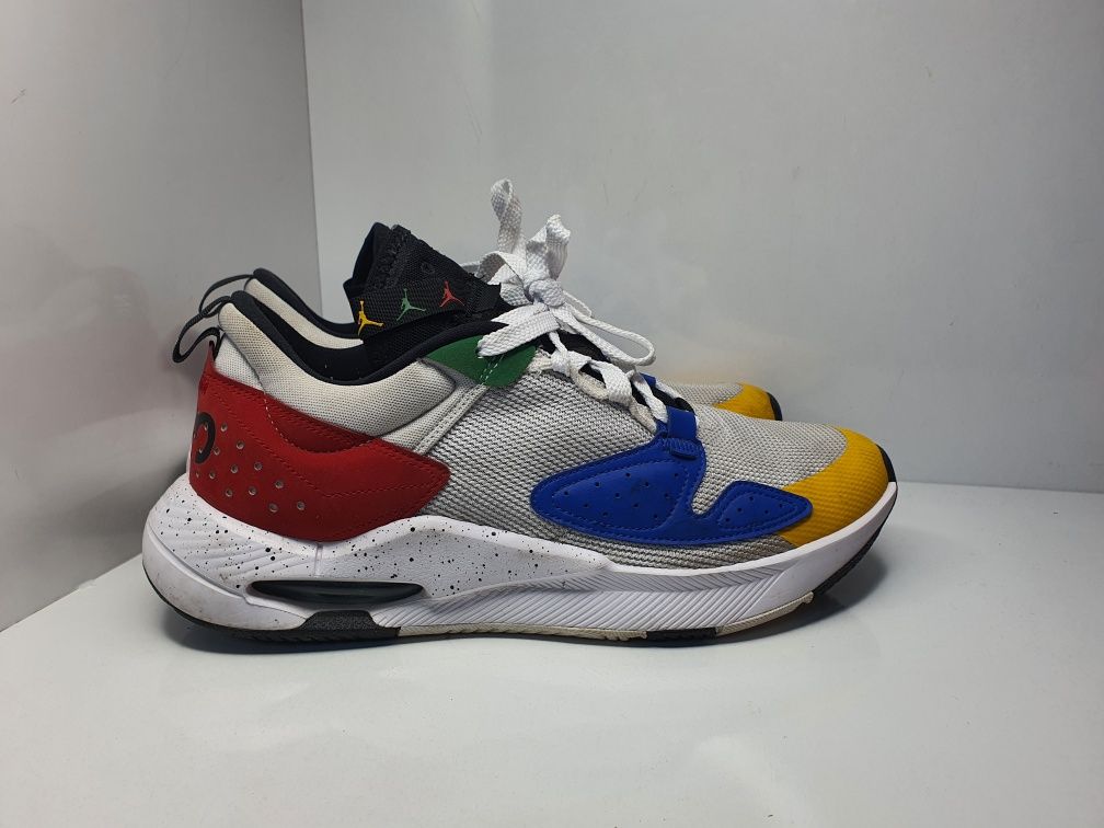 Кецове Air Jordan 

Носени,но в отлично състояние. 

Размер 44 стелка