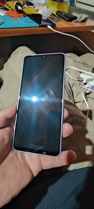 Vând Samsung a33 defect