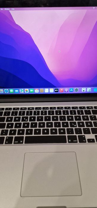 Macbook Pro mid 2015,i7,16gb ram,stare ca nou