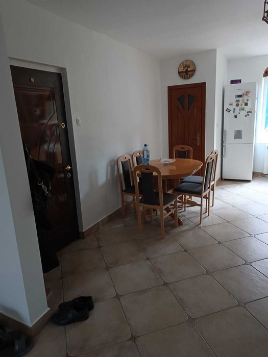 Apartament de închiriat