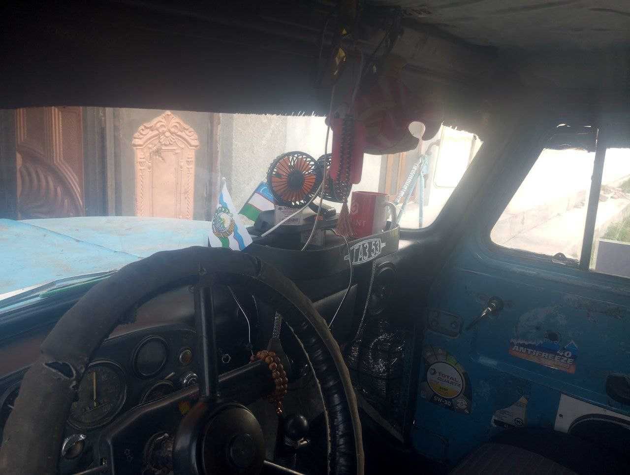 Gaz 52 sotiladi holati a'lo