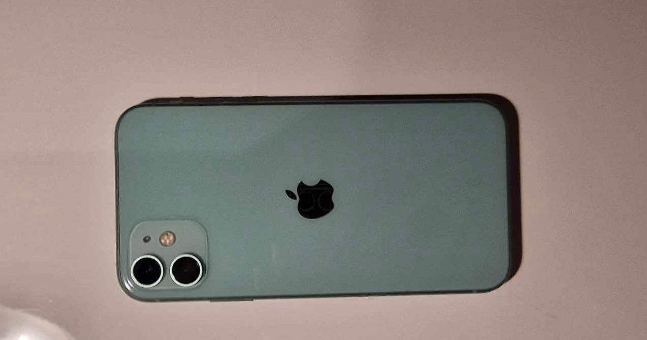 Apple iPhone 11 blue