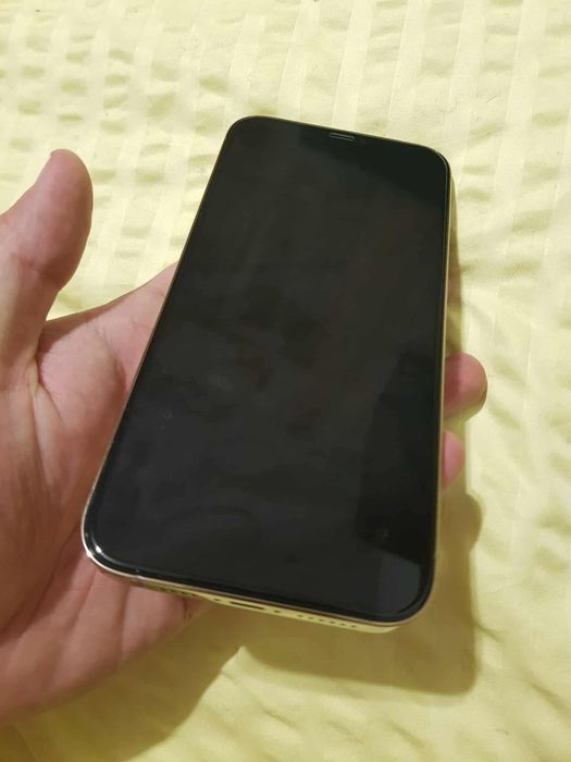 Vand iphone 12 pro max ca nou gold