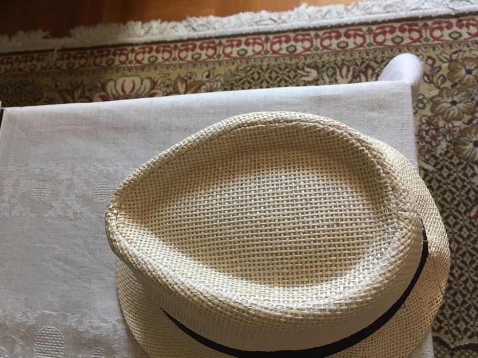 Vand palarie fibre naturale si cravate de matase pt barbati
