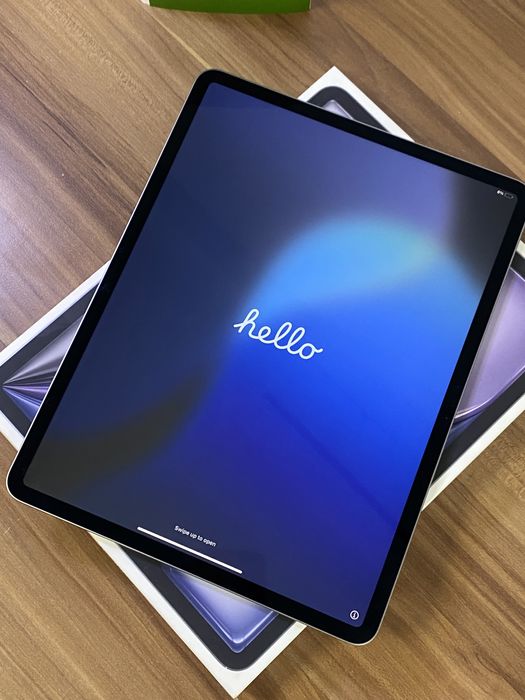 iPad Air 13-Inch M3 / WI-FI / 128 GB / Space Gray / Ca nou