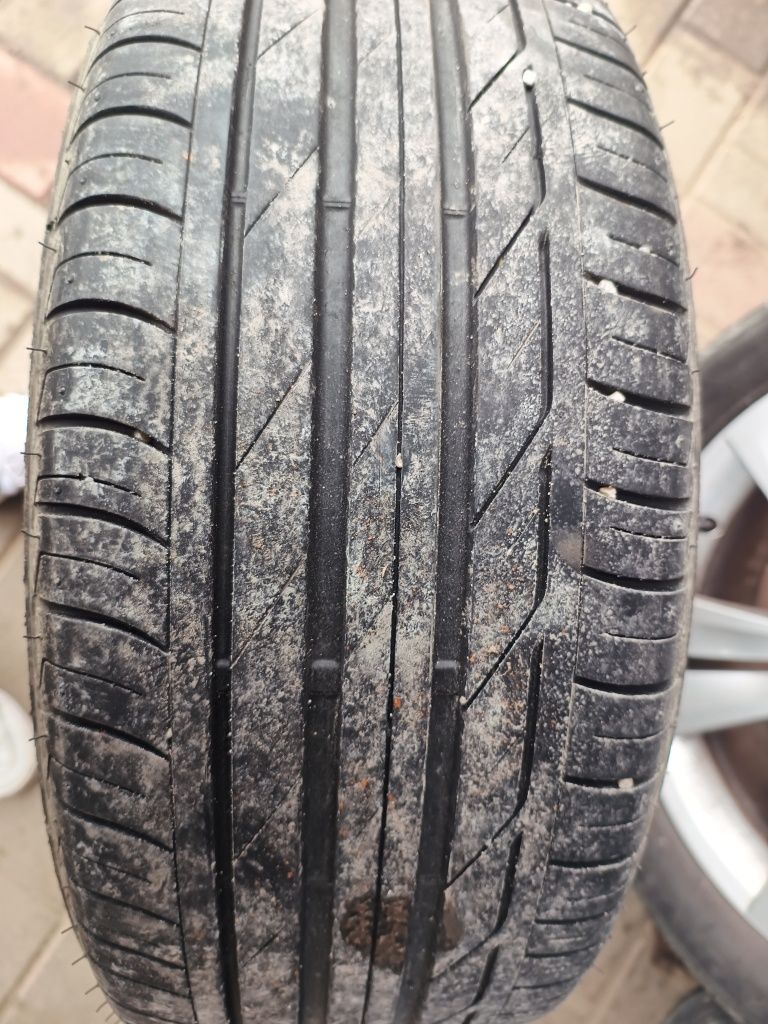 Vând cauciucuri Bridgestone 225/50r18 Vara