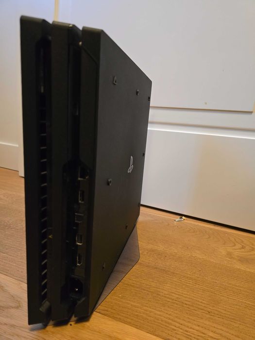 Playstation 4 Pro 1TB