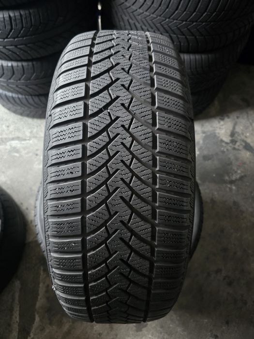 Semperit 215/55 R17 98V MS iarnă