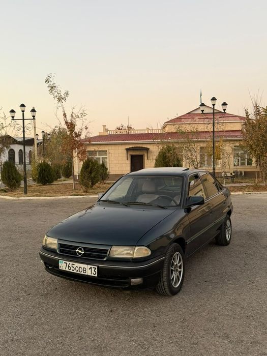 Продам Опель Астра