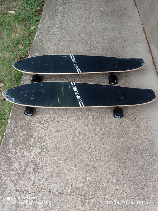 Скеит бордове 2 бр.