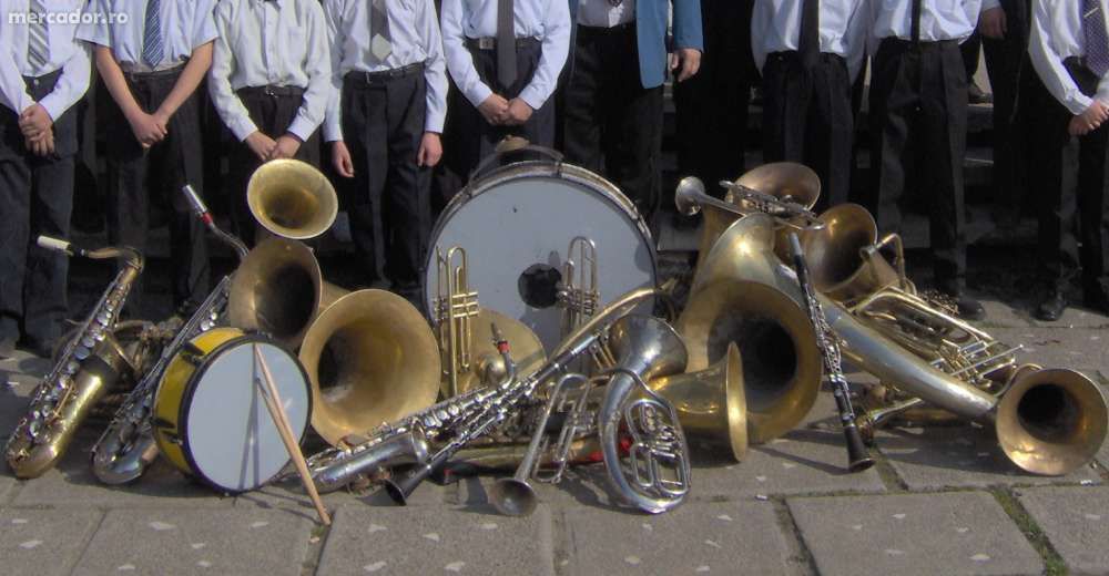 Saxofon, Trompeta, Clarinet, Pian - Initiere in Tehnica Instrumentului