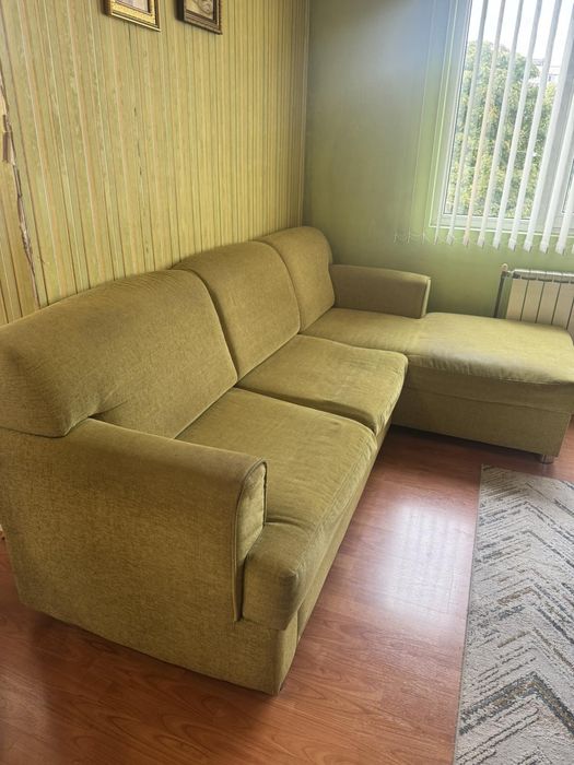 Разтегателен диван