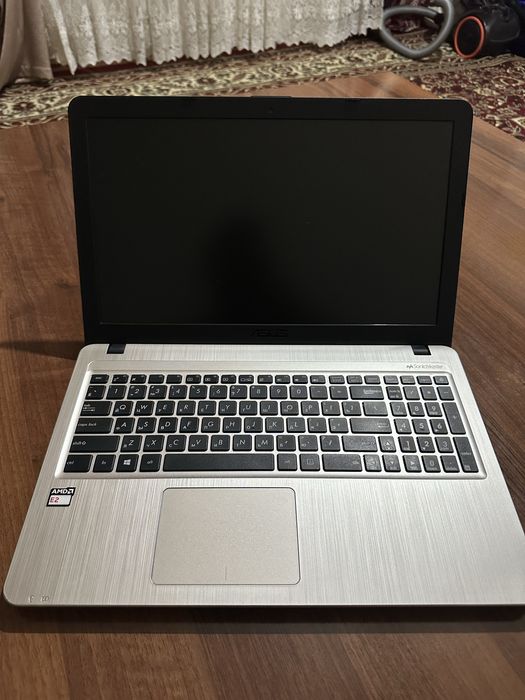 Noutbok Asus Vivobook