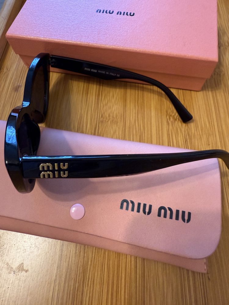 Слънчеви очила Miu Miu