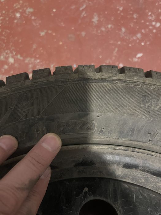 Шины с дисками комплект