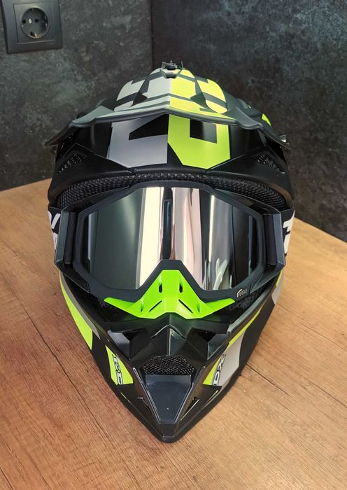 Перфектният Коледен Подарък! Каска за Мотокрос, Велосипед, Тротинетка