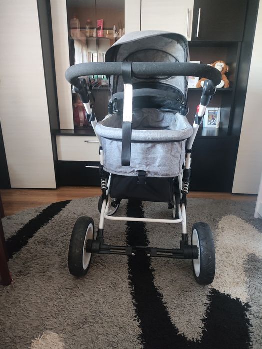 Vând cărucior 2 în 1 reversibil