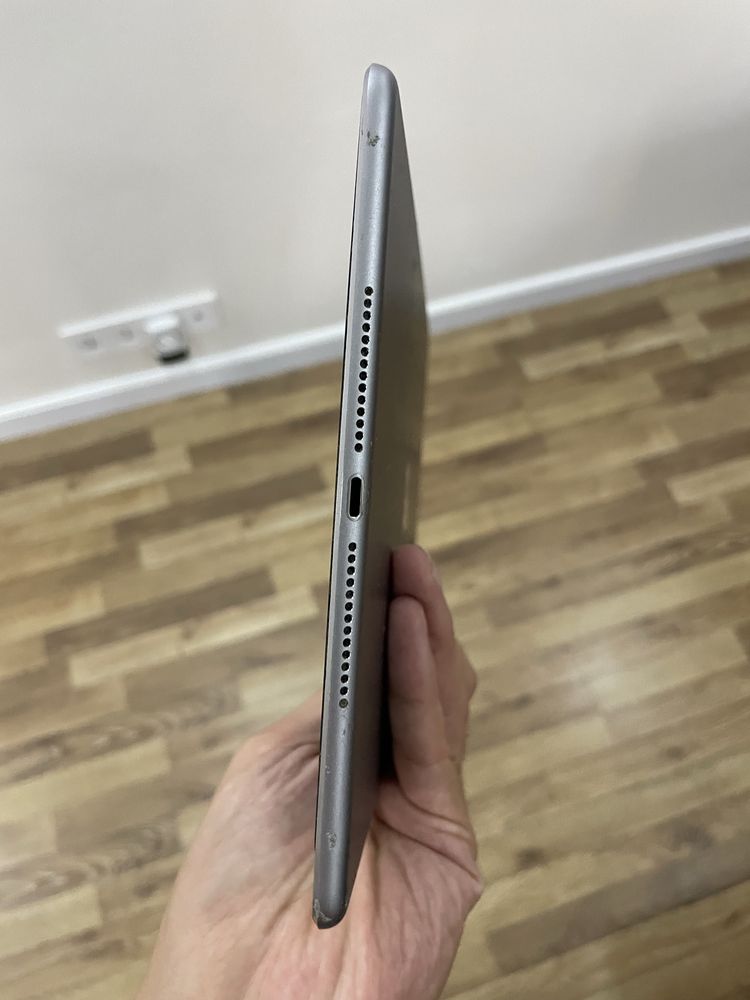 iPad Air 2 64GB A1566 9.7"