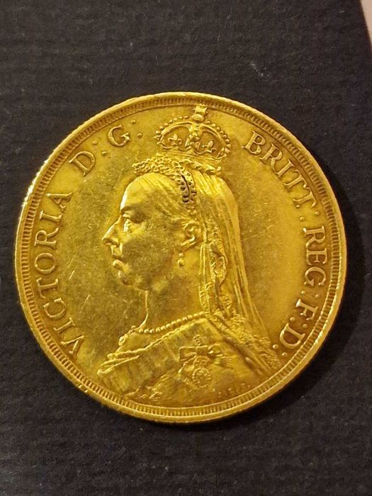 15.98 гр. Златна Монета Двоен Британски Суверен Виктория с Корона 1887