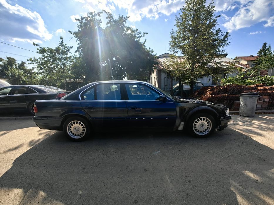 BMW E38 725 TDS на части
