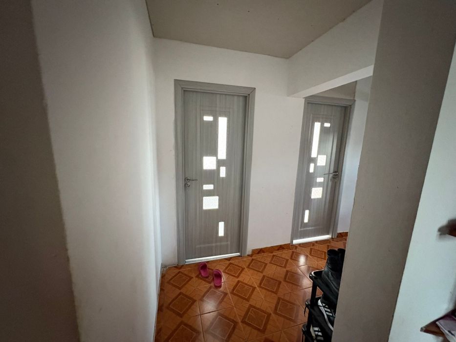 Apartament 3 camere 75 mp