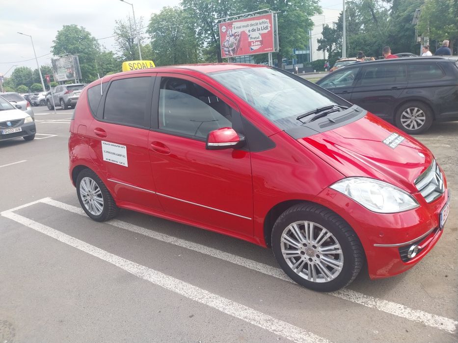 Instructor Auto categ. B pe masina cu transmisie MANUALA si AUTOMATA