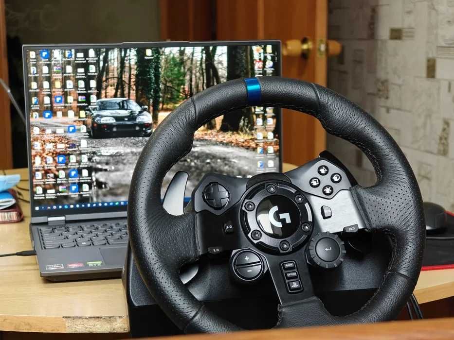 Игровой руль Logitech G923