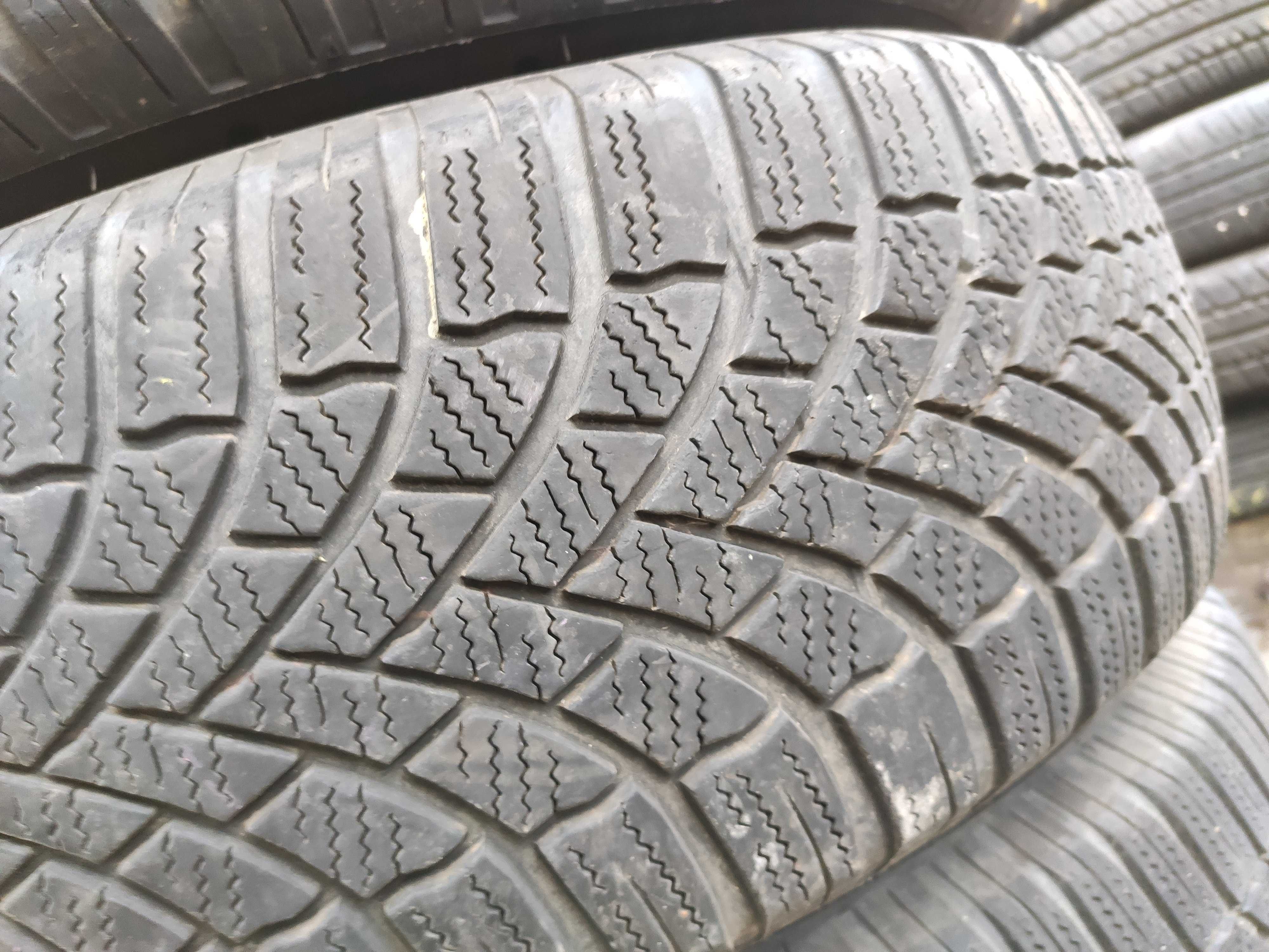 4бр Зимни гуми 235 65 17 - Bridgestone