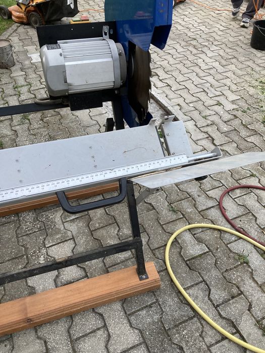 Vind circulr taiat lemne