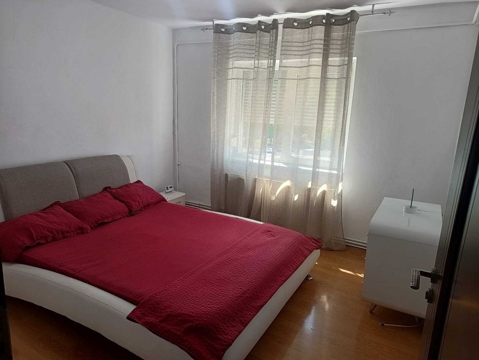 PROPRIETAR închiriez apartament 3 camere in Micalaca lângă Kaufland