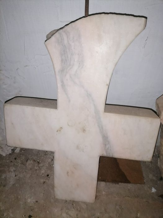Monument Marmura Alba