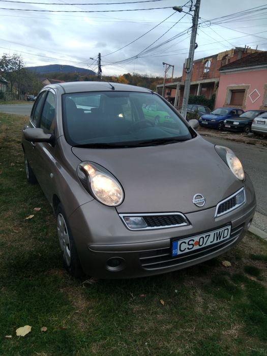 Vând nissan micra 1,2 benzina