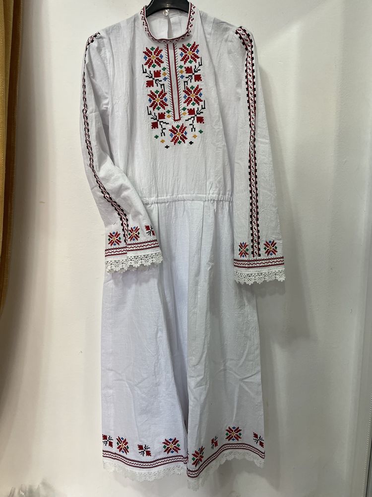 Народна носия -Тракийска женска носия от “ДОНА -СЕД”