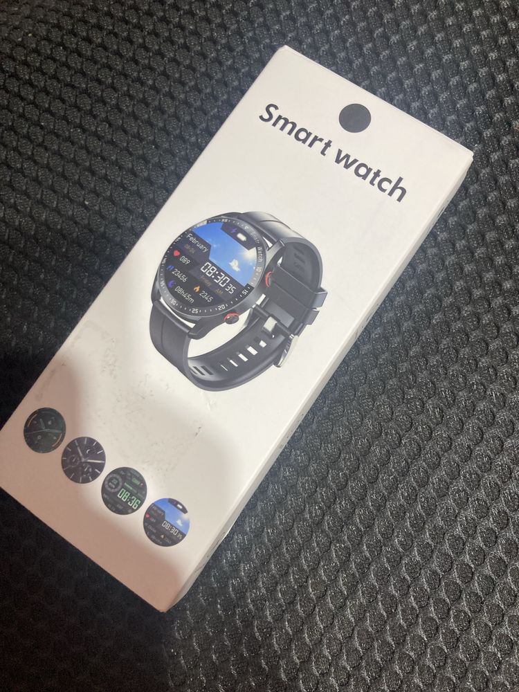 Smart watch compatibil cu ios si android