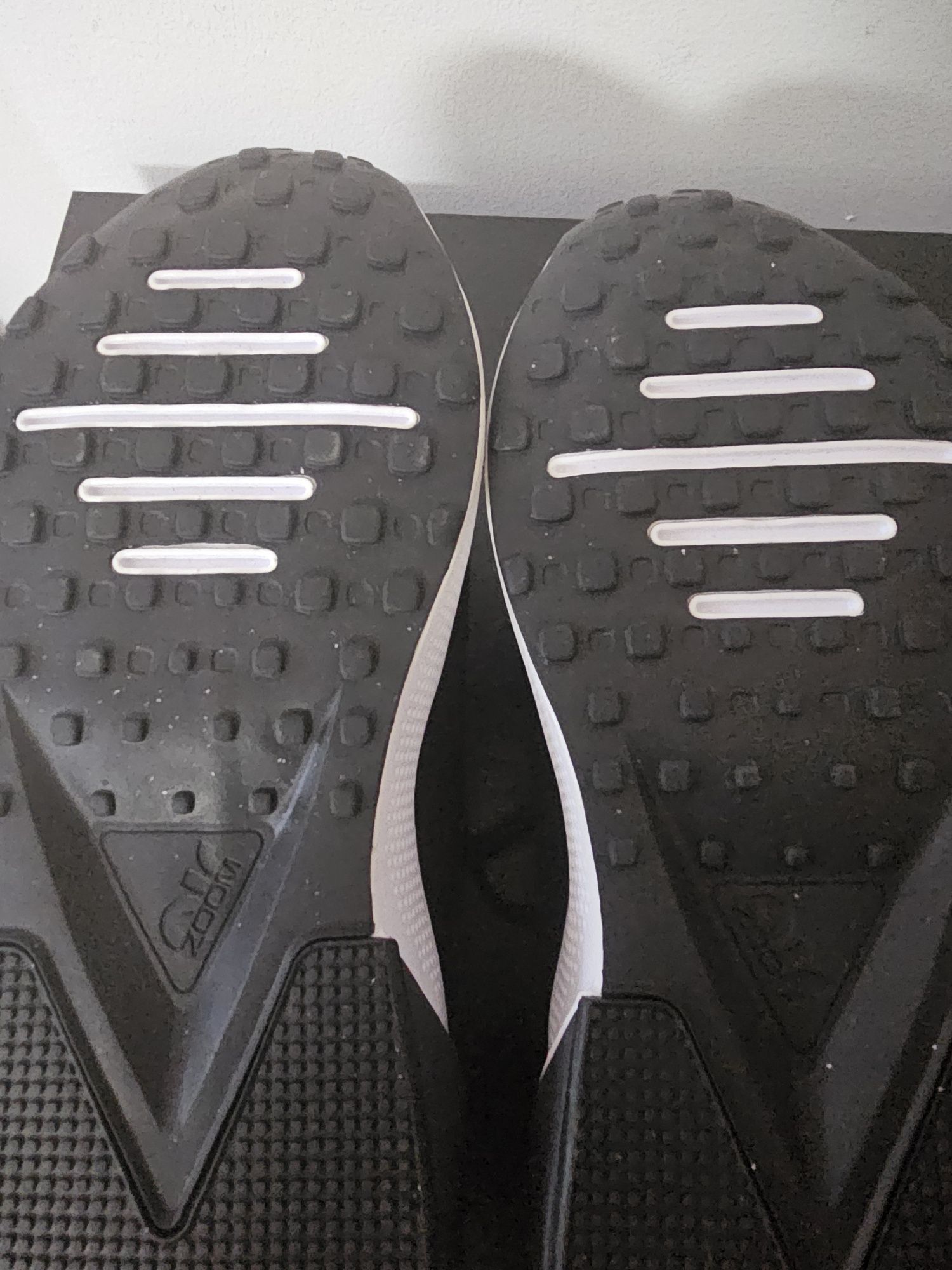 Adidasi nike originali