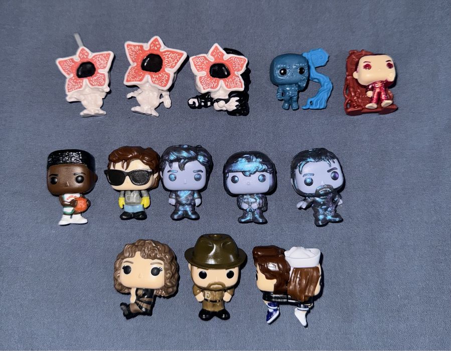 Фигурки Киндер Очень Странные Дела