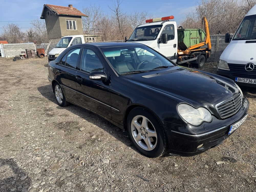 Мерцедвс w203 2.2 дизел 6 ск само на части