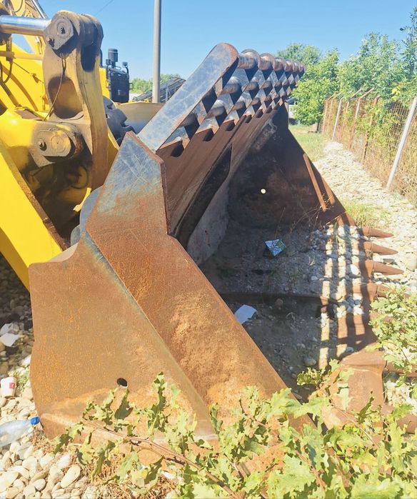 Incarcator KOMATSU WA500-3H  2003 28 tone