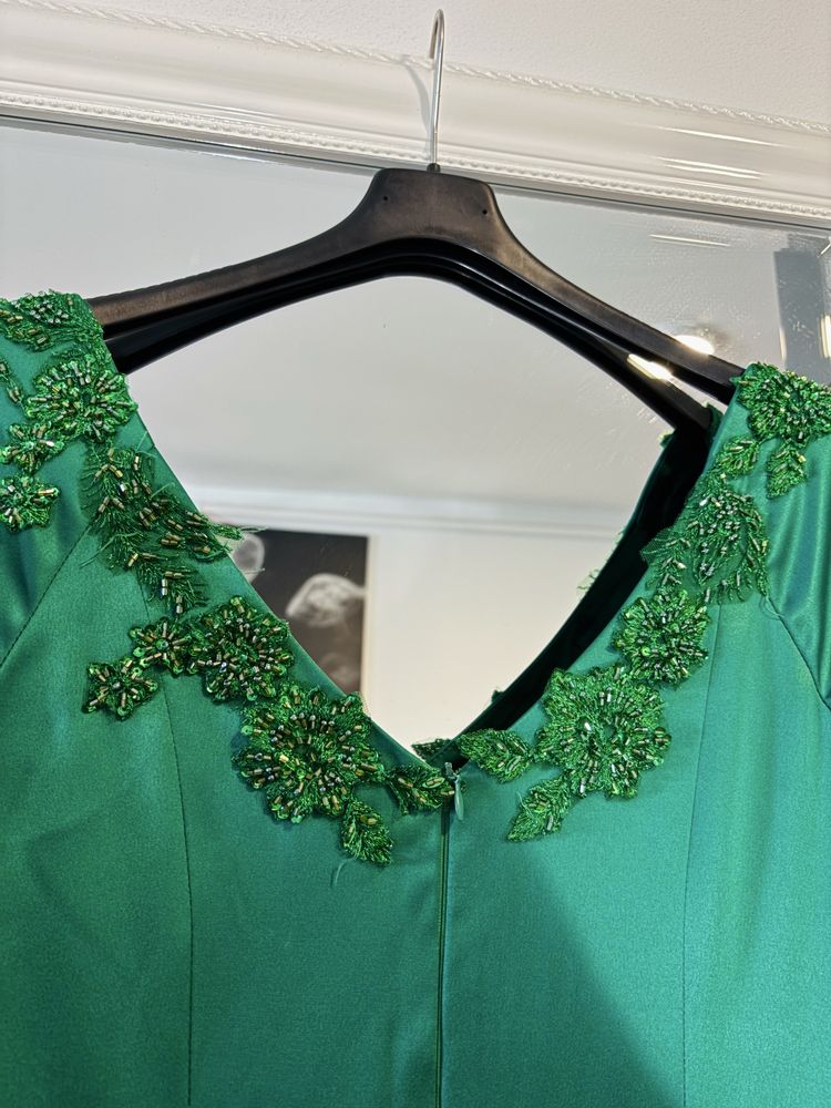 Rochie elegantă unicat, creată de designerul Georgiana Punkosti