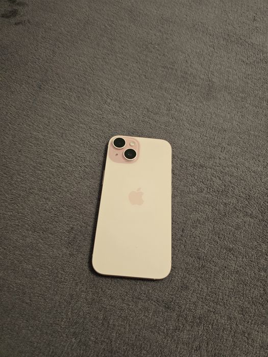 Vand/schimb Iphone 15 /128 gb impecabil