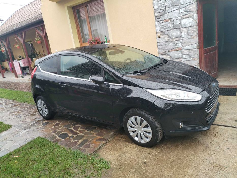 Ford fiesta titanium 2015
