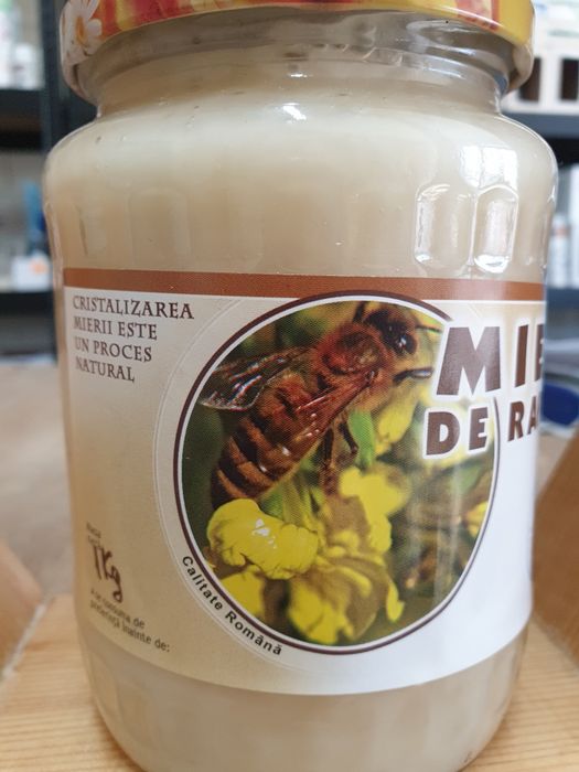 Vând miere de albine